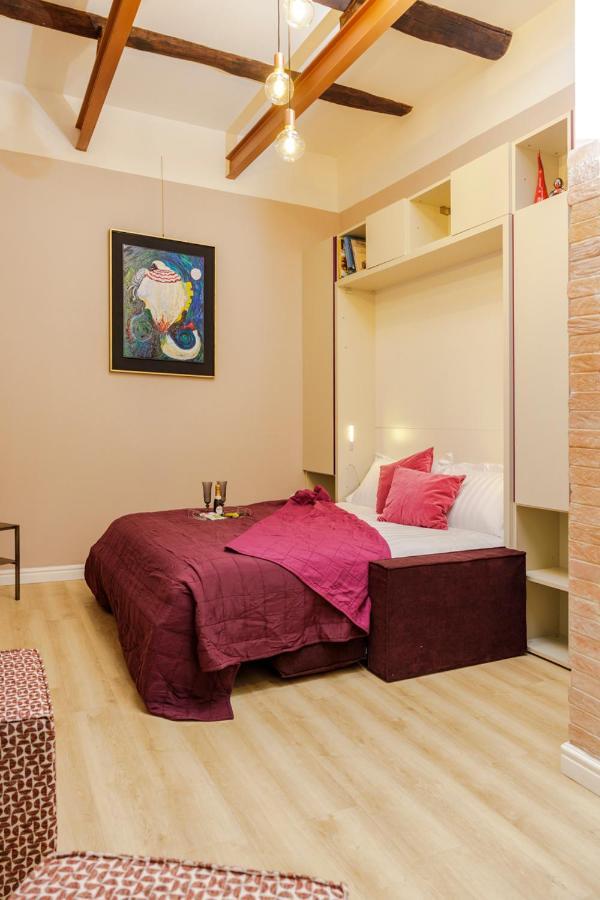 Vicky's Luxury * Napels